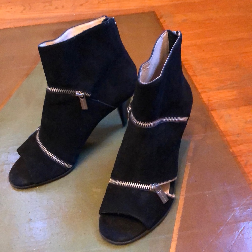 Black suede Michael Kors booties!